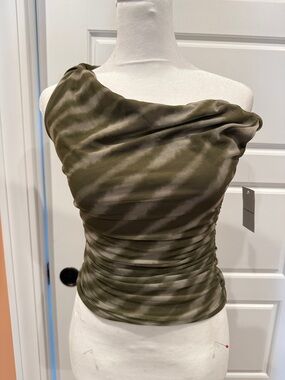 Abercrombie NWT Green One-Shoulder Draped Top